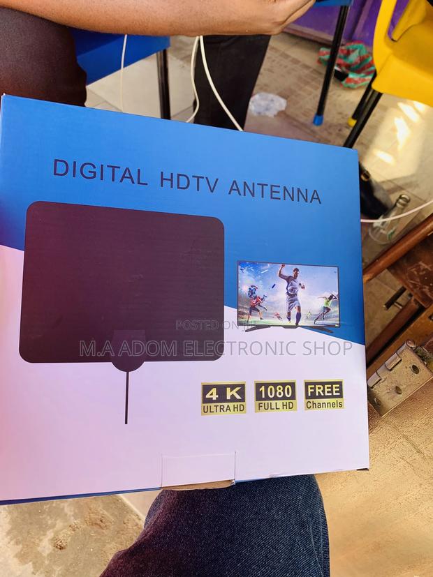 Get All Free to Air Locals Channels With This Indoor Antenna · Photo 1