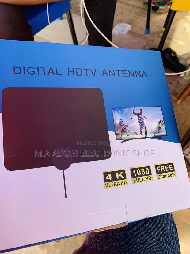 Indoor Antenna With 5v Booster · Photo 1