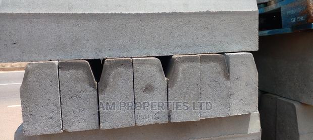 Quality Garden/ Roadside Kerbs for Sale · Photo 6