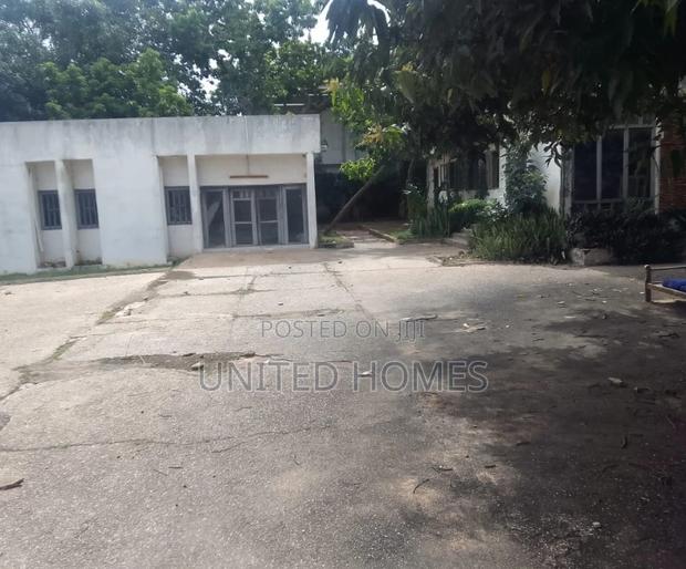 Achimota 4 Plot With Old House for Sale · Photo 6