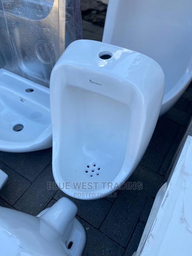 Ceramic Urinal Pot · Photo 1