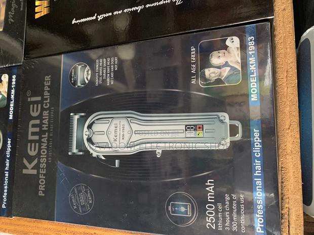 All Age Group Kemei Cordless Professional Hair Clippers · Photo 1