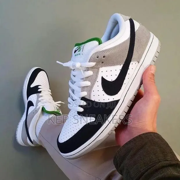 Nike Sb Dunk Low "Chlorophyll" · Photo 1