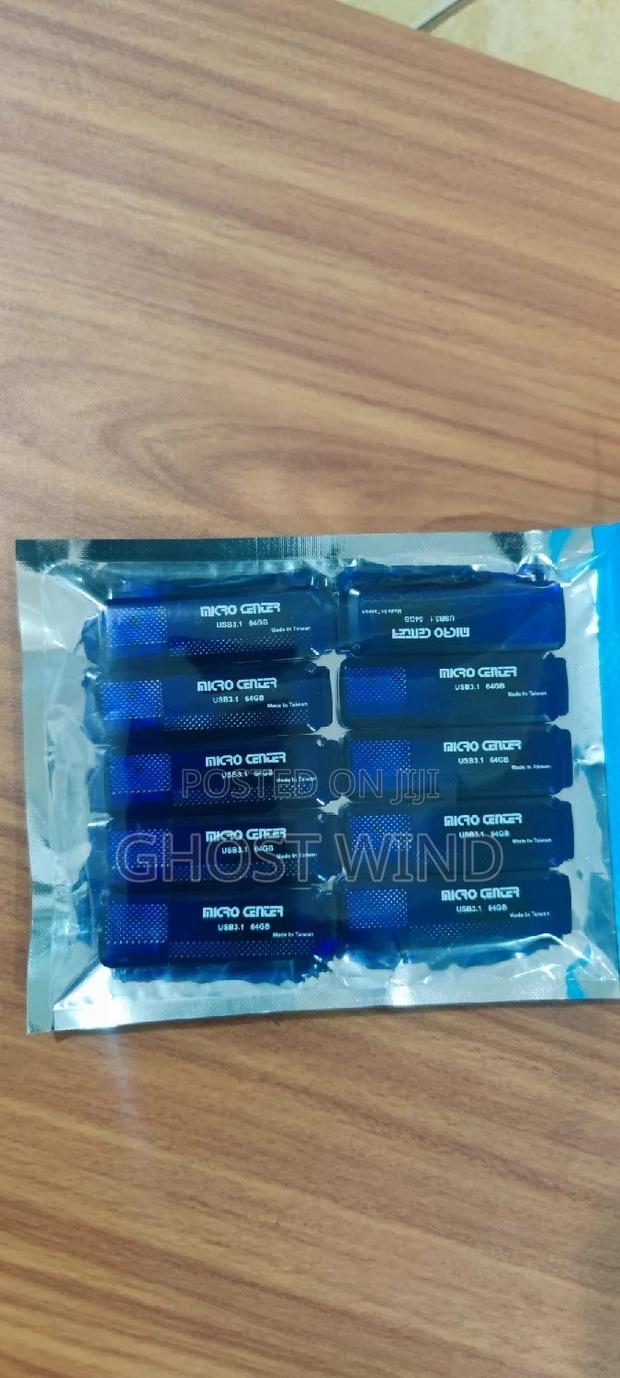 Micro Center 64gb Flash Drive · Photo 5