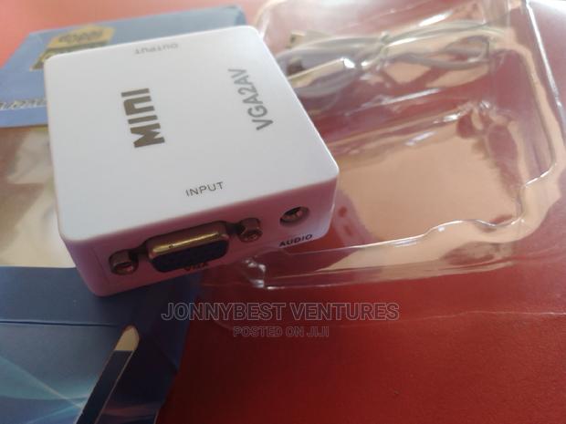VGA to AV Converter · Photo 2