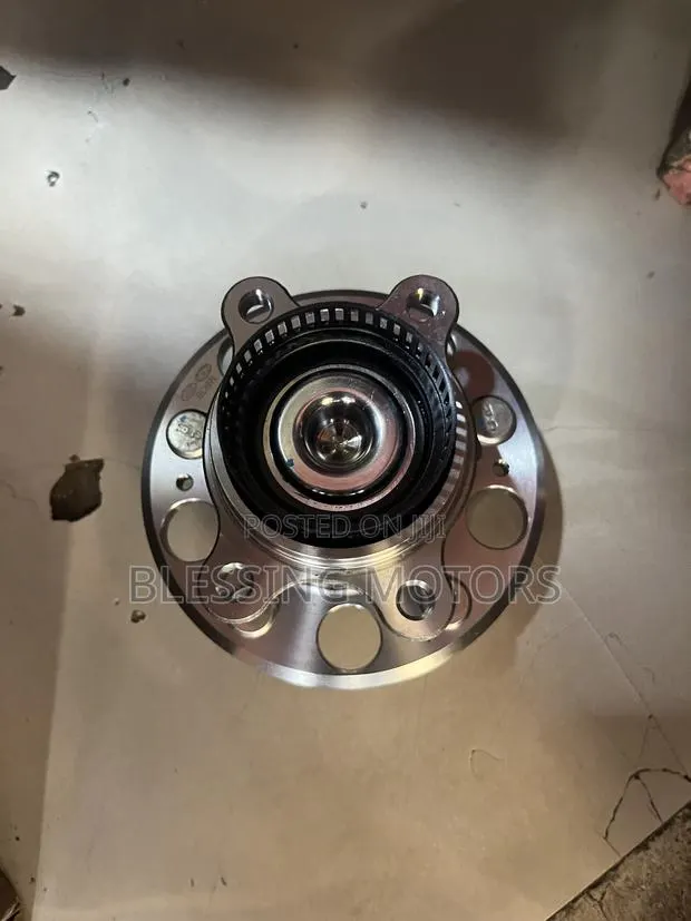Elantra Back Hub Brand New · Photo 1