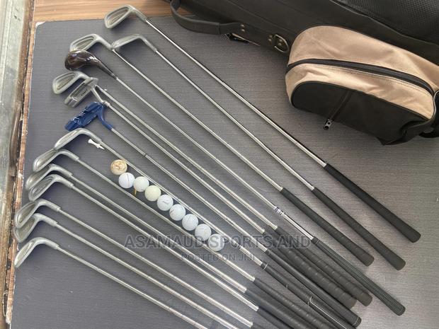 Original Set of Golf Club With Gloves at Cool Price · Photo 7