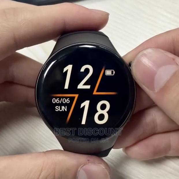 Make Phone Calls With the Lc301 Smartwatch Fitness Tracker · Photo 6