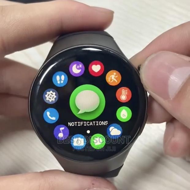 Make Phone Calls With the Lc301 Smartwatch Fitness Tracker · Photo 3