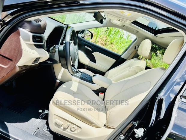 Toyota Highlander XLE 2022 Black · Photo 6