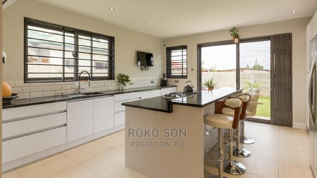 4bdrm Duplex in Dr Roko, The Mall for sale · Photo 2