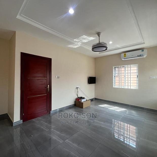 3bdrm Duplex in Dr Roko, School Area for rent · Photo 7