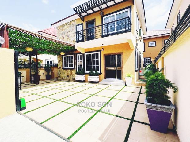 3bdrm Duplex in Dr Roko, School Area for rent · Photo 1