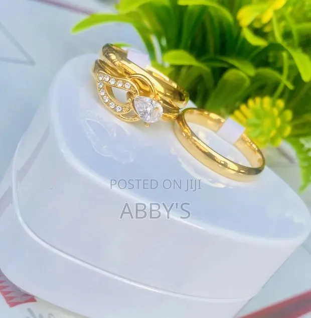 Three Piece Floral Couple Ring · Photo 1
