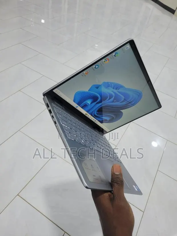 Laptop Dell Inspiron 14 16GB Intel Core 7 SSD 512GB · Photo 1