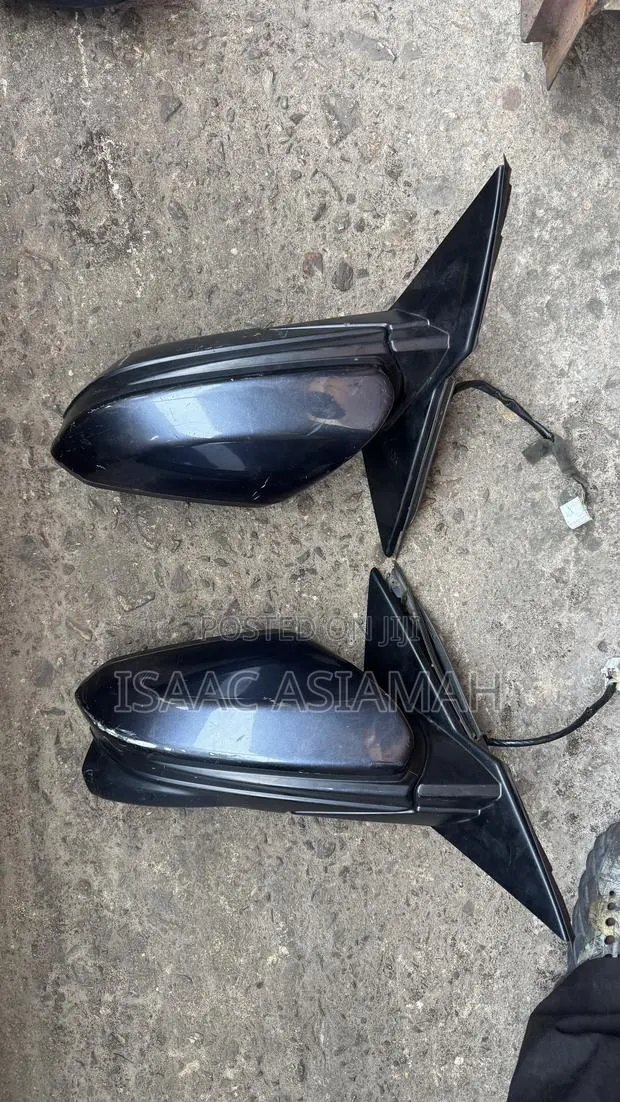 Honda Civic 2016,2017,2018,2019,2020,2021 Driving Side Mirror · Photo 1