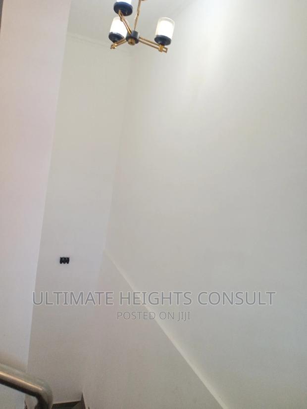 4bdrm Townhouse/Terrace in Achimota Mile 7 for Sale · Photo 6