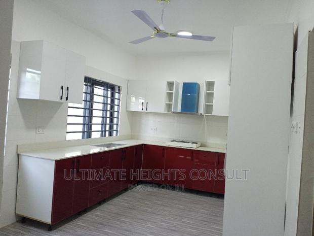 4bdrm Townhouse/Terrace in Achimota Mile 7 for Sale · Photo 2