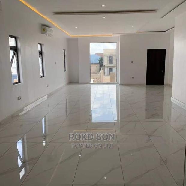 4bdrm Duplex in Dr Roko, East Legon for sale · Photo 8