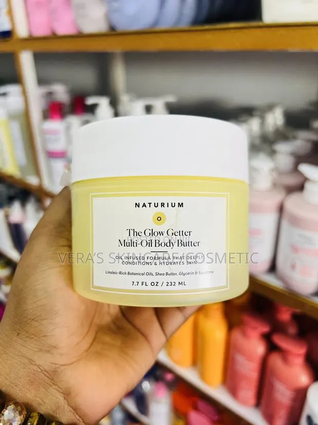 Naturim Glow Glitter Body Butter · Photo 1