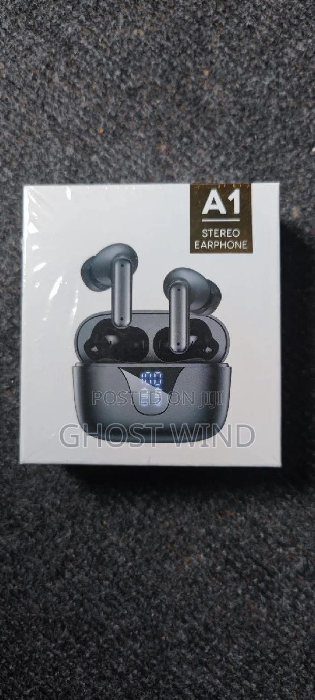 Ear Buds And · Photo 5