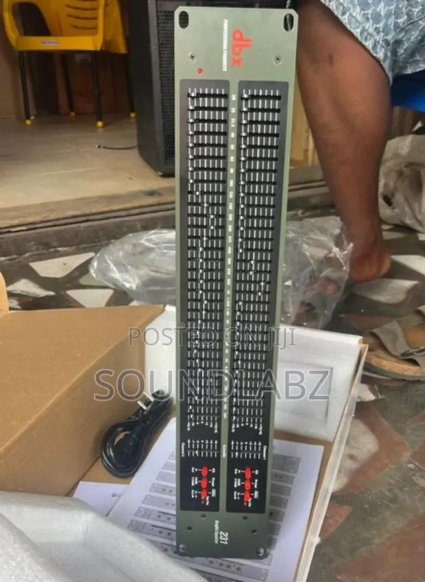 Dbx 231s Dual Channel 31-band Graphic Equalize · Photo 1