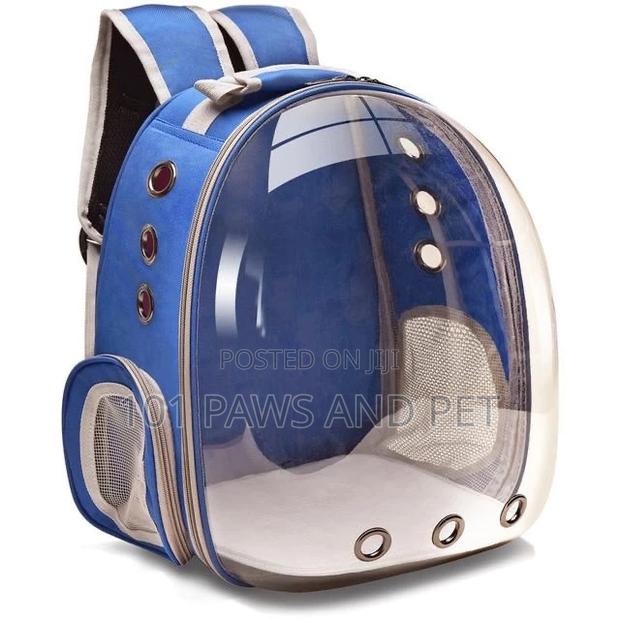Pet Backpack Carrier · Photo 2