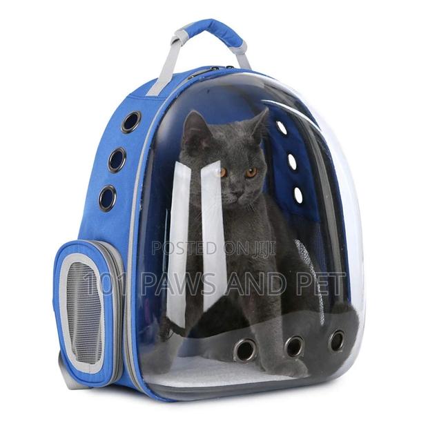 Pet Backpack Carrier · Photo 1