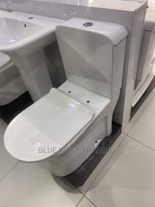 Executive Water Closet - Master Bedroom Water Closet · Photo 3