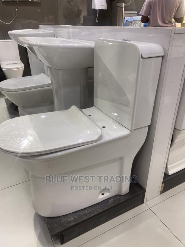 Executive Water Closet - Master Bedroom Water Closet · Photo 4