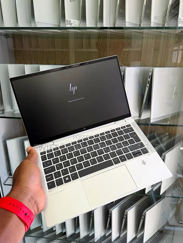 Laptop HP EliteBook x360 1030 G7 16GB Intel Core i5 SSD 256GB · Photo 1
