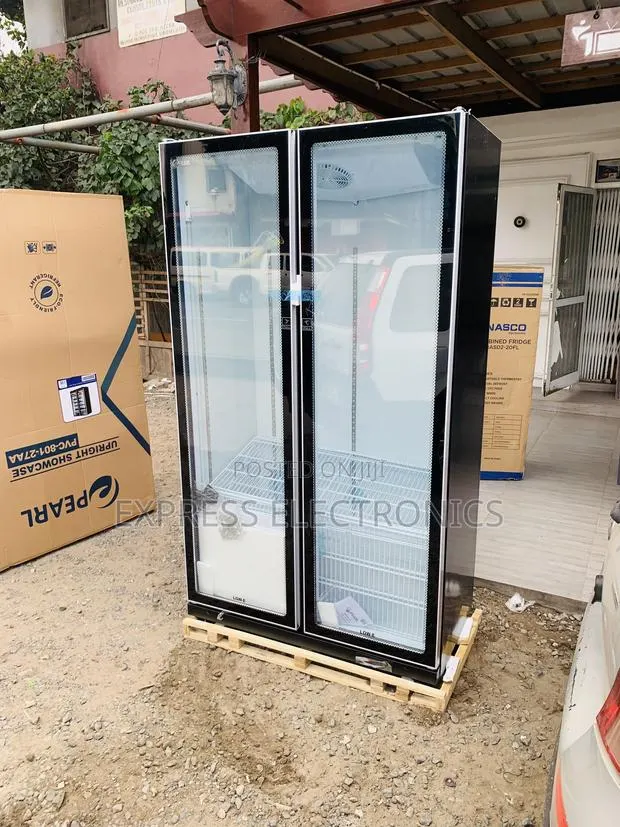 Get a New Pearl PVC-801-27AA 690L Double-Door Glass Display Fridge · Photo 1