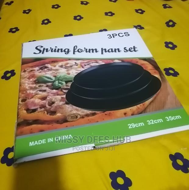 3pcs Pizza Pan - 29cm/32cm/ 35cm · Photo 1