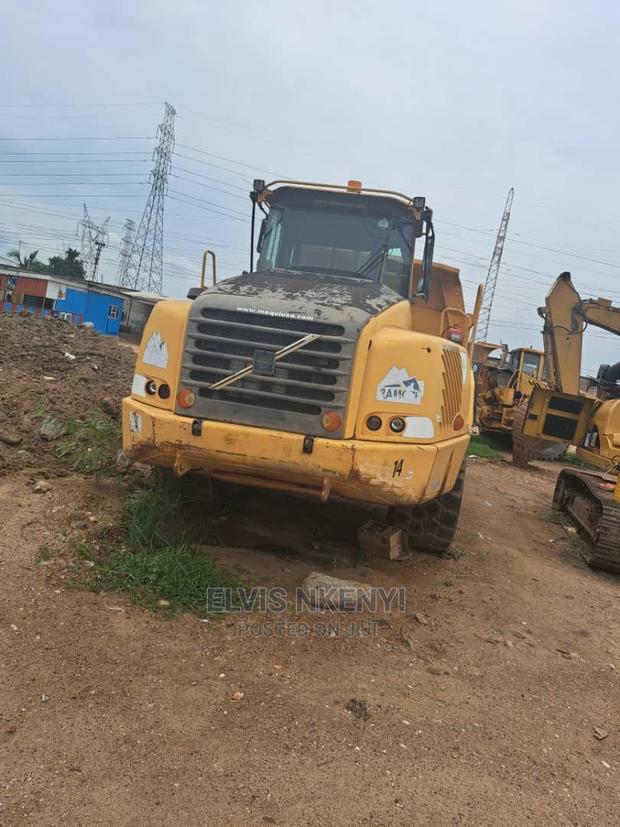 Adt Articulated Dump Truck for Sale · Photo 2