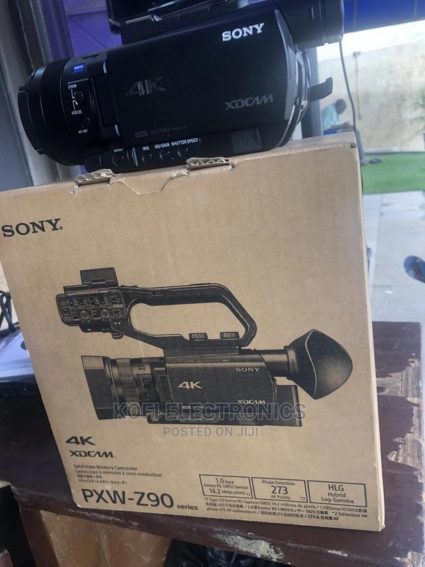 Professional Sony PXW-Z90V Camcorder · Photo 1