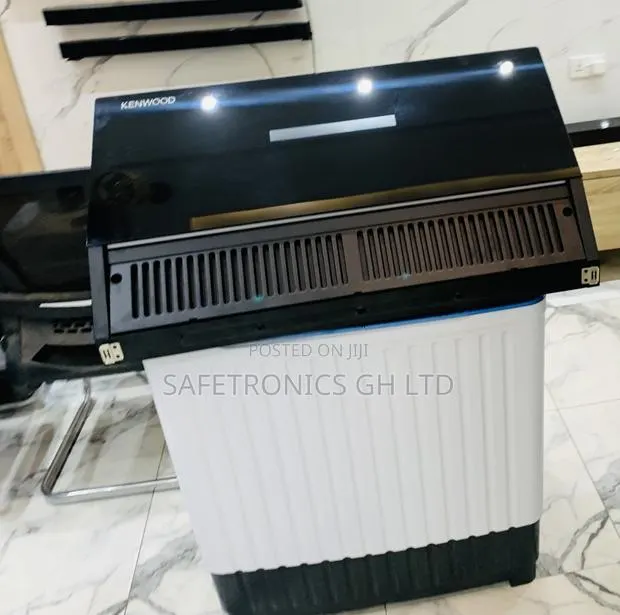 Neatly Sealed Kenwood 90cm Mirror Black Finish Extractor · Photo 1