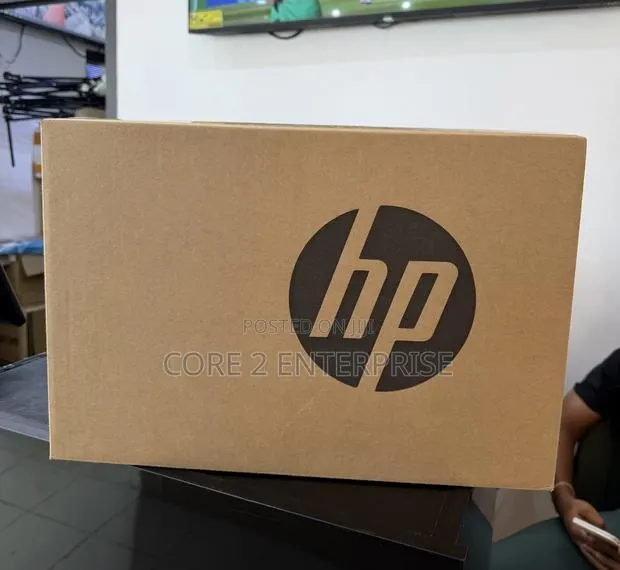 New Laptop HP EliteBook 830 16GB Intel Core i7 SSD 1T · Photo 1