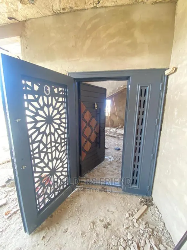 New Executive Burglarproof One Half Door in Security Double Lock · Photo 1