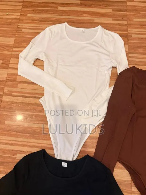 Kids Simple Tops · Photo 1