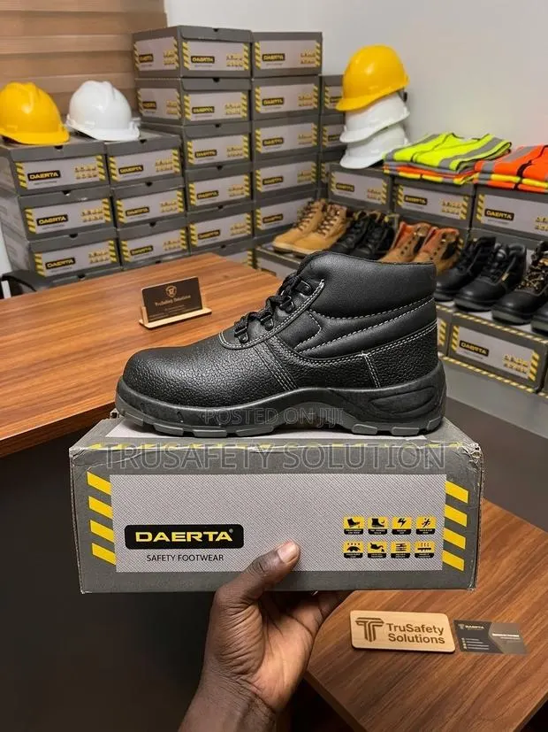 Safety Industrial Wear (Dartra) Heavy Duty Boots · Photo 1