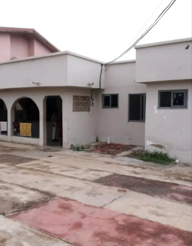 3bdrm House in Gbawe for sale · Photo 1