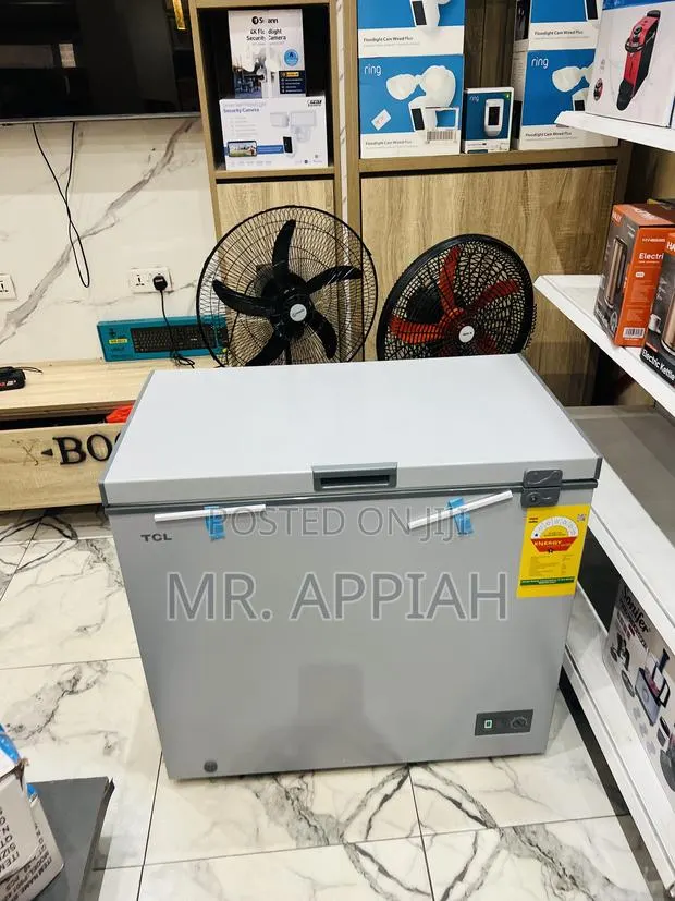 Extremely Affordable TCL 200l Electric Chest Freezer(Gray). · Photo 1