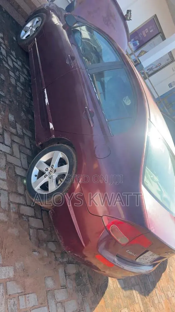 Honda Civic 1.8i-VTEC EXi 2006 Red · Photo 1