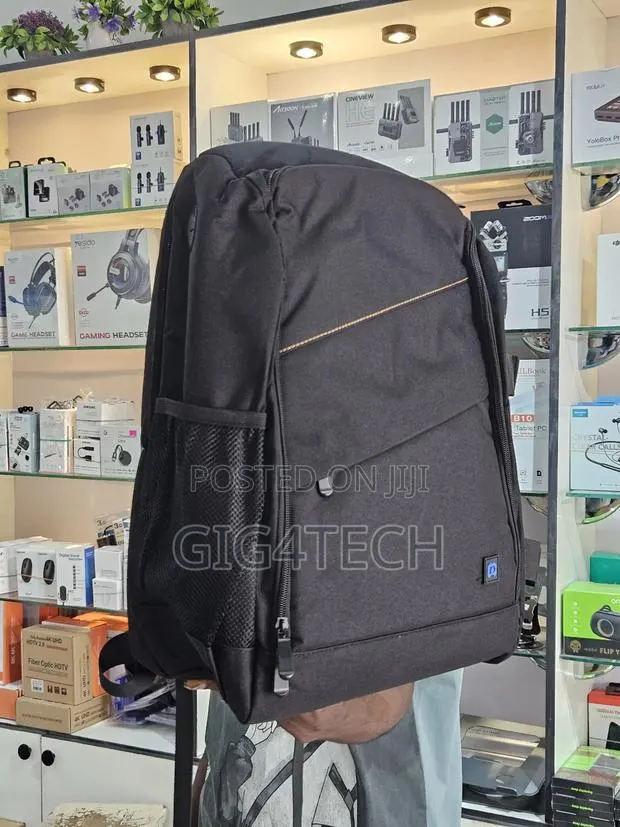 Puluz Camera Bag Professional Camera Backpack Waterproof · Photo 1