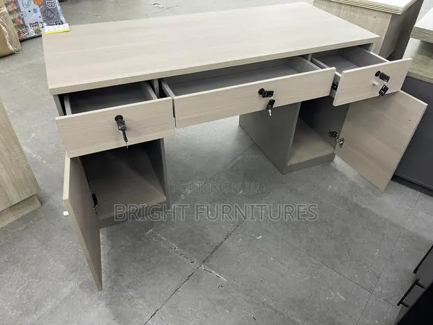 Quality and Affordable Office Desk · Photo 1
