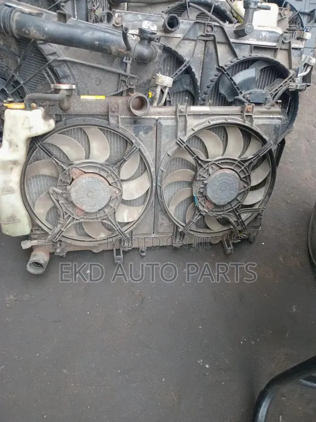 Subaru Legacy / Subaru Outback 2.5l (2010 - 2014) · Photo 1