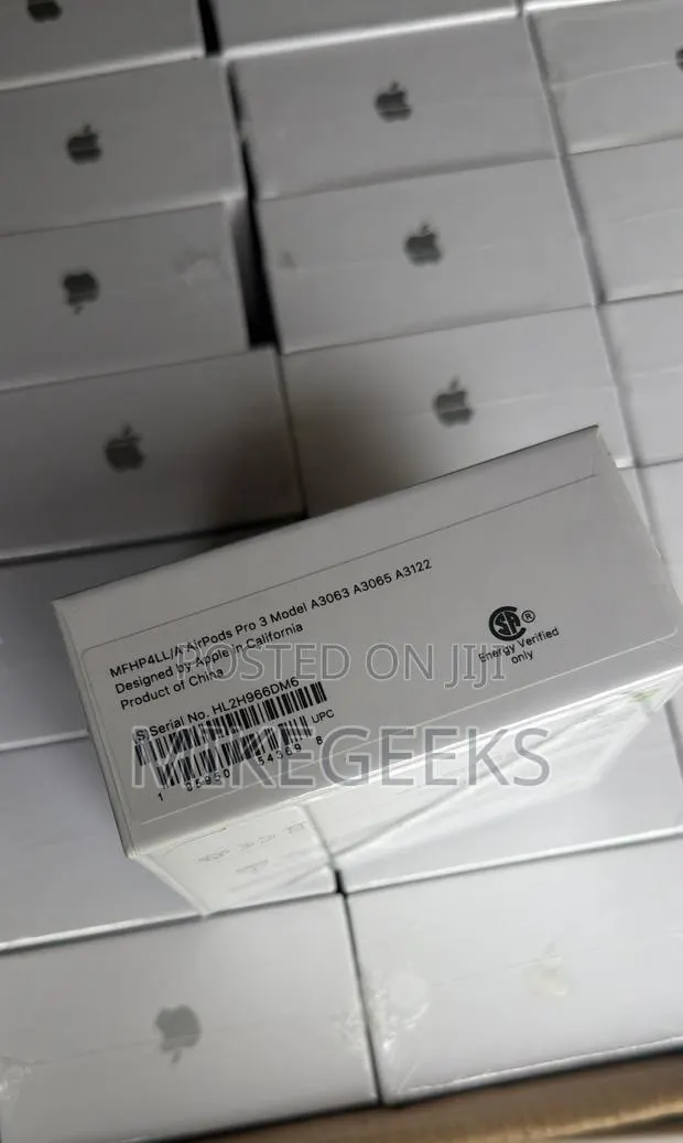 AirPod Pro 3 · Photo 1