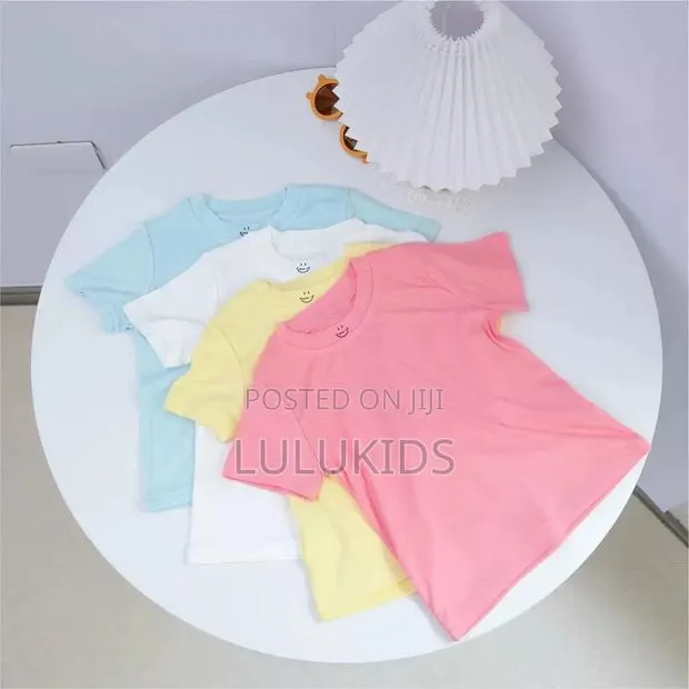 Girls Tshirt · Photo 1