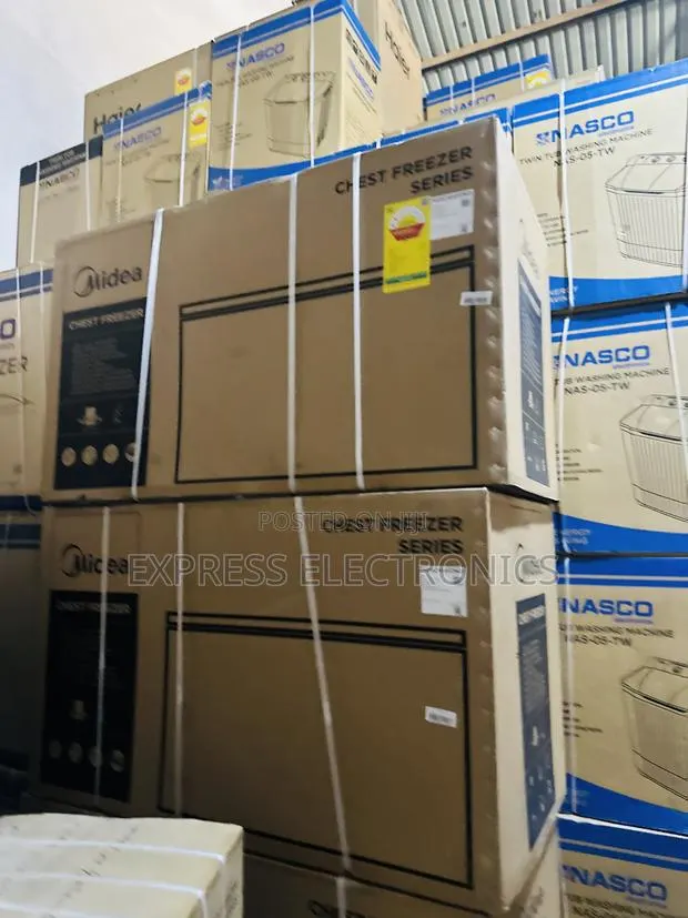 Zealous Sleek Chest Freezer 418l Midea · Photo 1