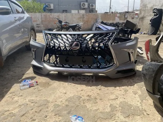 LX 570 2016,2017,2018,2019,2020,2021 Front Bumper · Photo 1